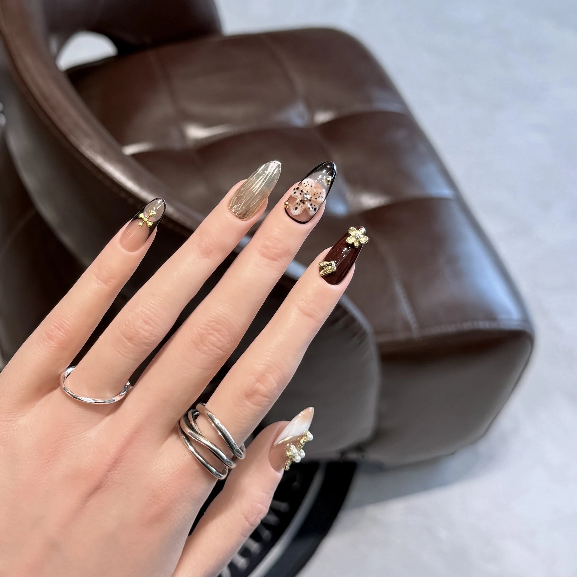 Baroque Kiss Press-On Nails
