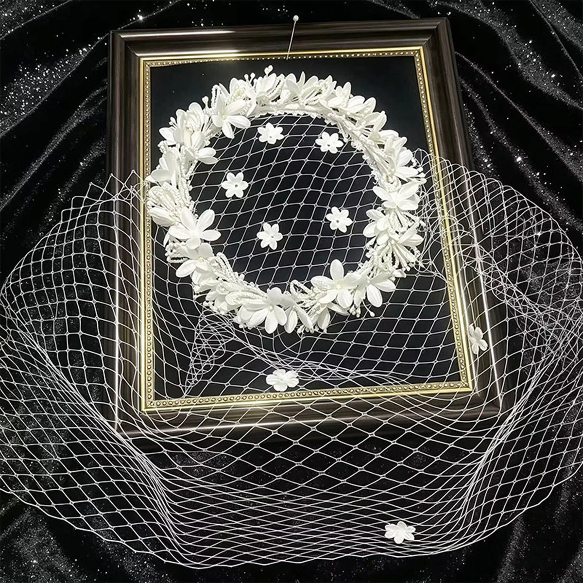 French-style Garden Face-veiling Headpiece