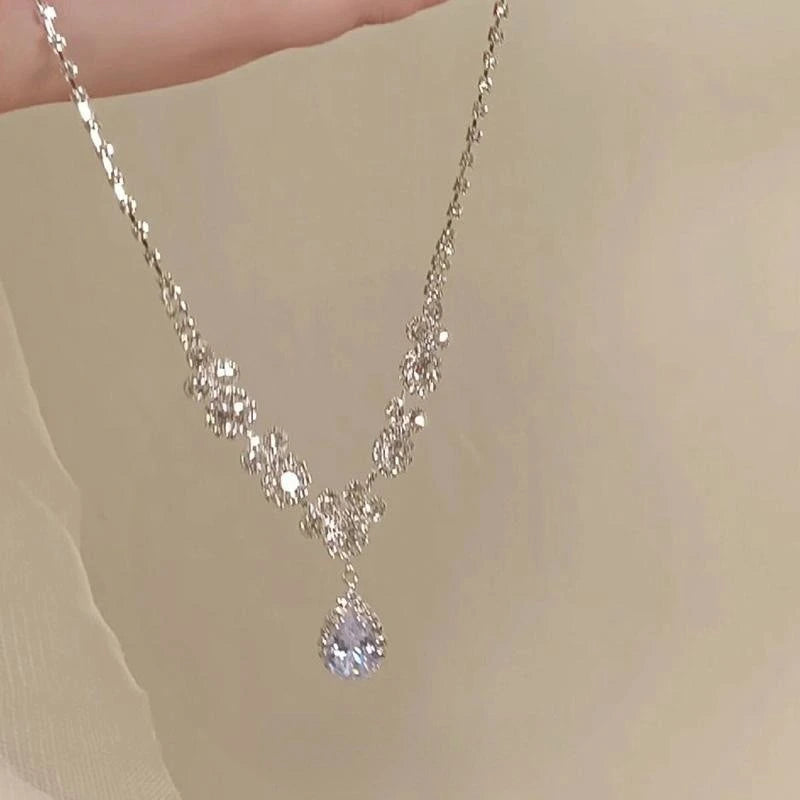 Silver Petal Teardrop Necklace