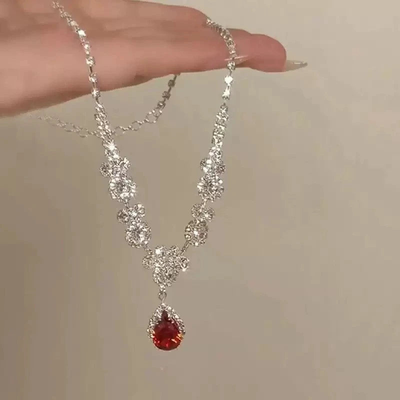 Silver Petal Teardrop Necklace