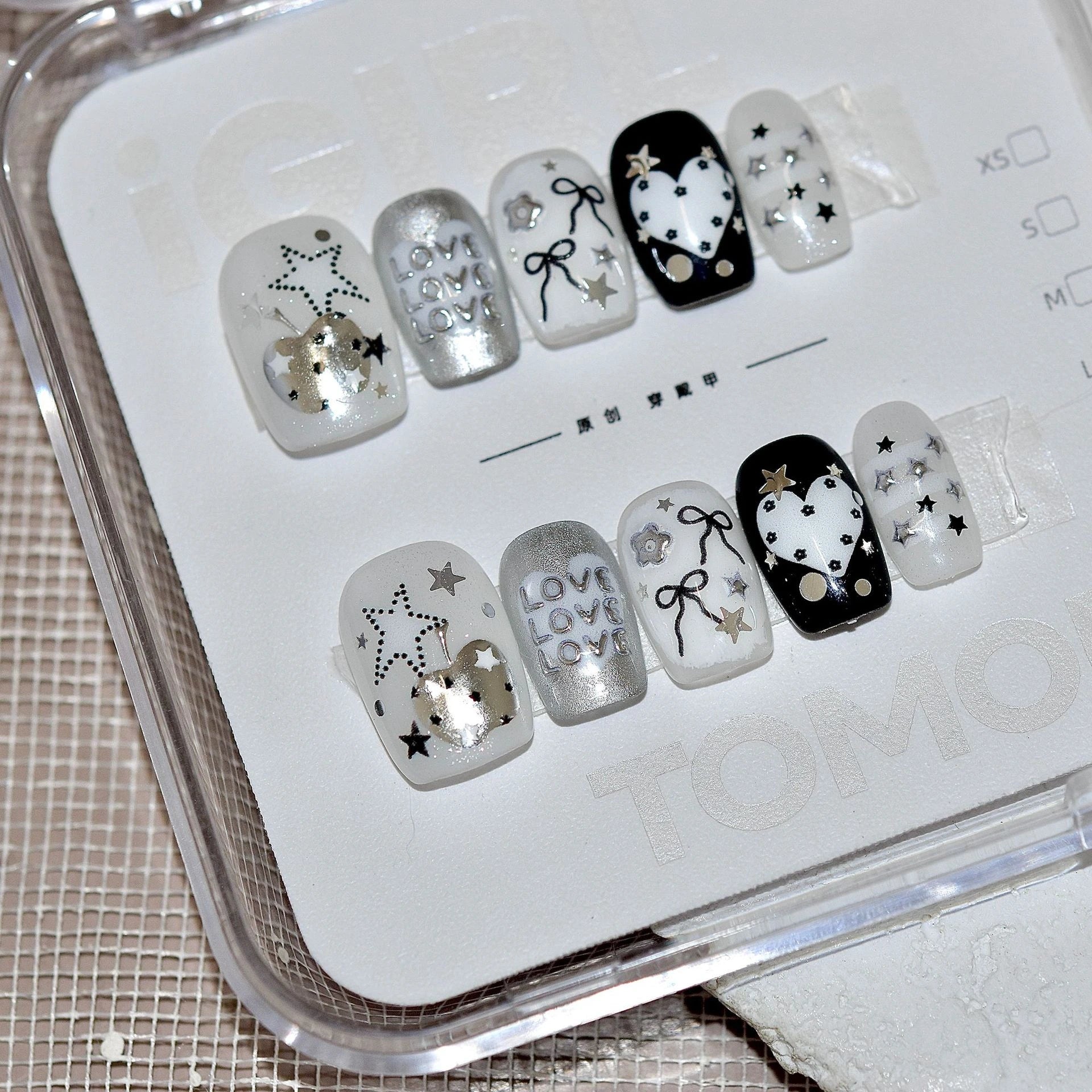 Starry Sweetheart-On Nails