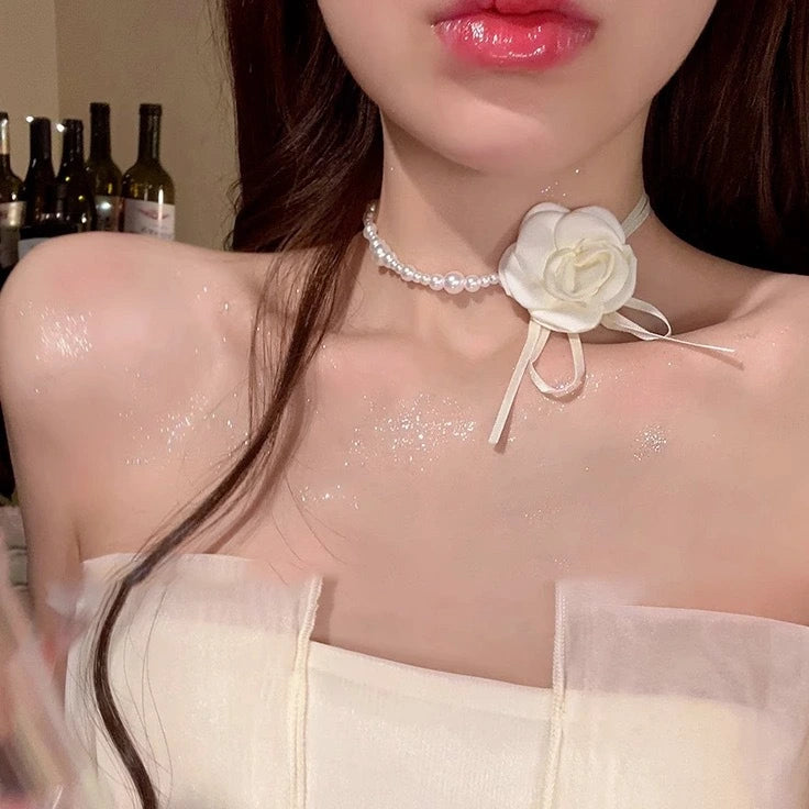 Vintage Rose Pearl Chain