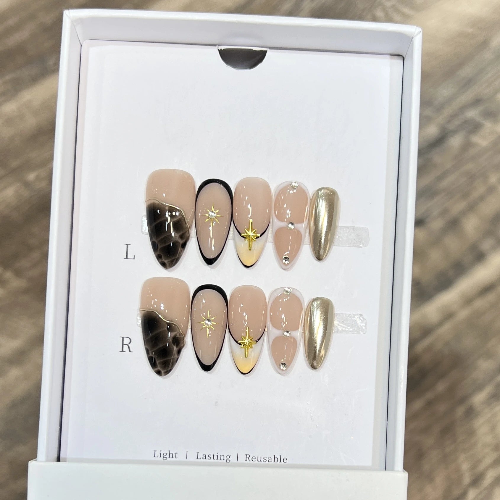 Yake Starburst Press-On Nails