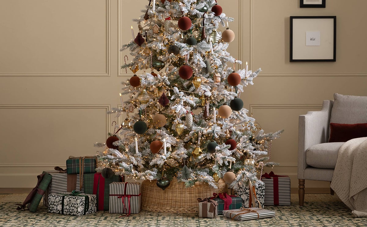 jewelry under 30 styled with business casual outfit