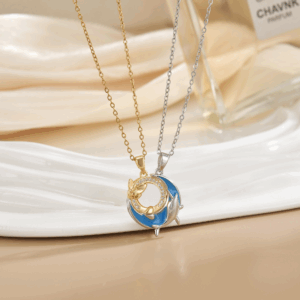 Dreamy Crescent Moon Necklace Set