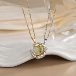 Dreamy Crescent Moon Necklace Set