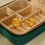 Wrinkled round earrings - Image 3