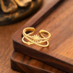 Lisa Gold Sunflower delicate Ring - Image 4