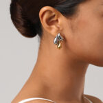 Geometric teardrop shaped earrings - Image 3