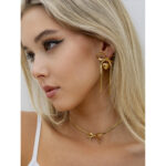 Graceful Bow Necklace And Earrings - Image 2