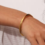 Double layered cross bracelet - Image 2
