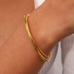 Double layered cross bracelet - Image 4
