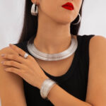 Lisa Gold Delicate Jewelry Set - Image 6